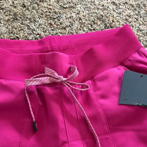 Fabletics women’s  Jogger scrub pants - Picture 3 of 6
